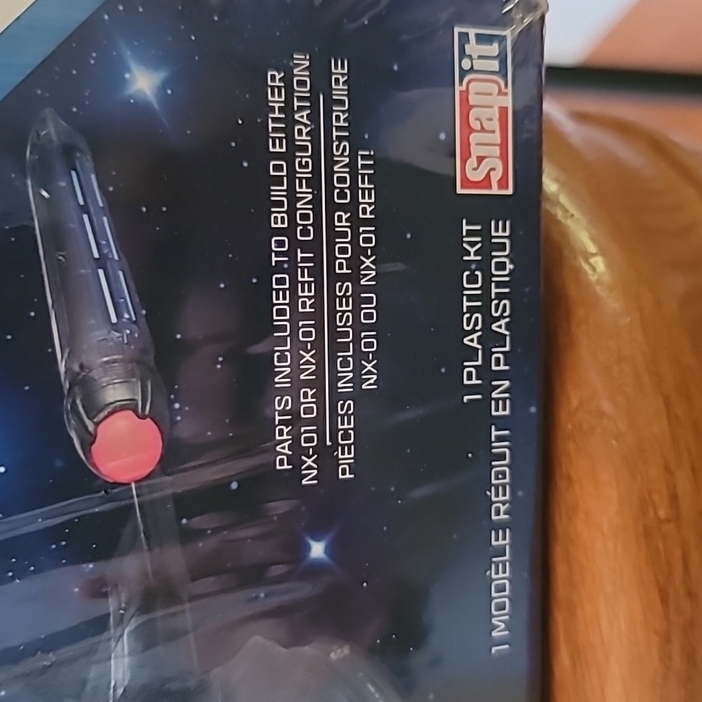 Polar Lights Star Trek Enterprise NX-01 Snap Model Kit 1:1000 Scale - Picture 3 of 12